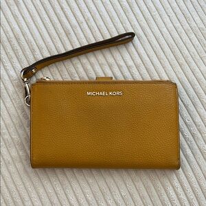 Michael Kors Wristlet